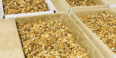 Mitades de nogal al 30%, ligeras sin polvo Empaquetado: