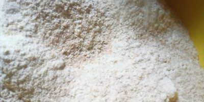 Ofrezco a la venta un molino de piedra orgánico,