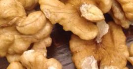 Nuez descascarillada