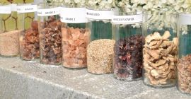 Goma arábiga También conocido como (acacia) se utiliza básicamente