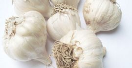 Ajo rico en nutrientes: cada 100 gramos de agua