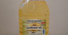 podemos suministrar un &#39;aceite de girasol refinado y crudo.