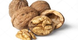 Compramos nueces enteras y peladas. Granos de nuez de