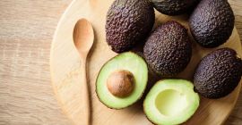 Podemos suministrar variedades Hass Podemos suministrar variedades Hass y Fuerte tanto convencionales como