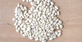 Hola, vendo frijoles blancos en tamaños: 100-120/100g, 70-80/100g. Cantidades