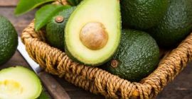 Nuestros aguacates son famosos por su pulpa suave y