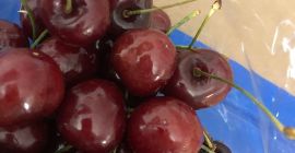 Cerezas congeladas con huesos.