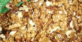 Vendo nueces polacas peladas, de color ámbar, para hornear,