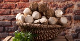 Queremos comprar raíces de rábano picante europeas frescas y