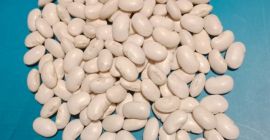 Frijoles blancos, nacidos en 2024, primera clase 100-110 granos