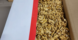 Ofrecemos nueces, cartón blanco para exportación: Almacén en Rumania,