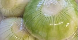 ¡Quisiera comprar cebollas rojas y moradas peladas y listas