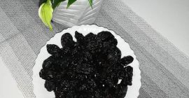 Hola. Ofrezco ciruelas húngaras secas y ahumadas de mi